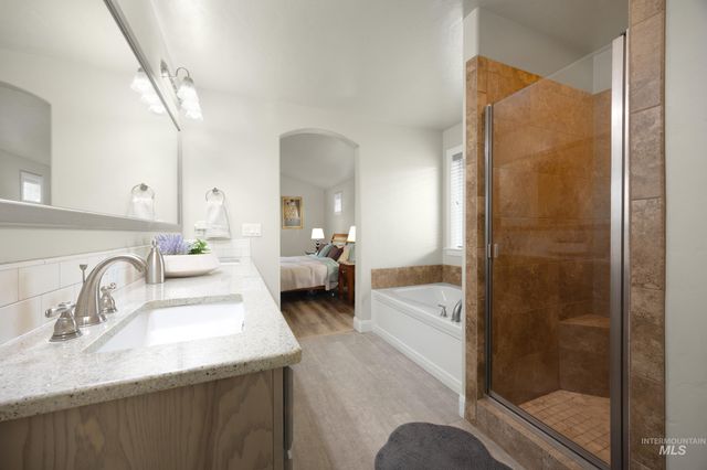 5944 W Cavendale Dr, Eagle, ID 83616