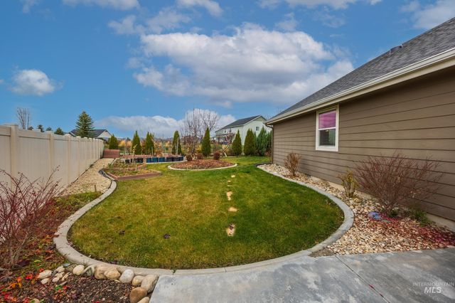 5944 W Cavendale Dr, Eagle, ID 83616