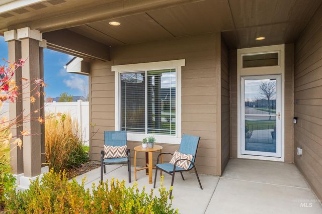 5944 W Cavendale Dr, Eagle, ID 83616