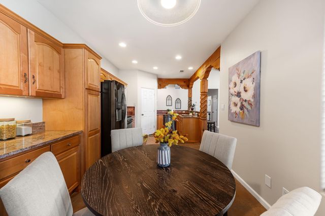 8913 Ortega Court NW, Los Ranchos, NM 87114