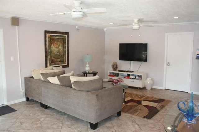 659 W Oakland Park Boulevard 108C, Oakland Park, FL 33311