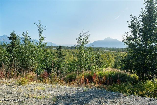 2525 N Larkspur Hill Circle, Palmer, AK 99645