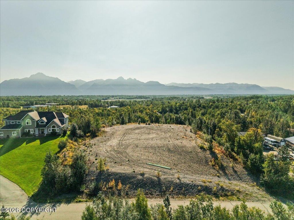 2525 N Larkspur Hill Circle, Palmer, AK 99645