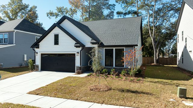 227 Creek Pointe Drive, Moncks Corner, SC 29461