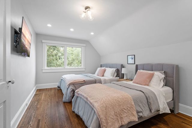 3049 E Bde Maka Ska Parkway, Minneapolis, MN 55408