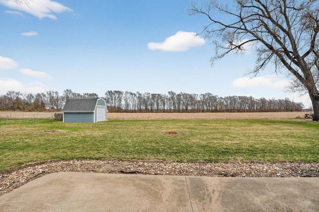 5839 Foulk Road, Waterloo, IA 50702