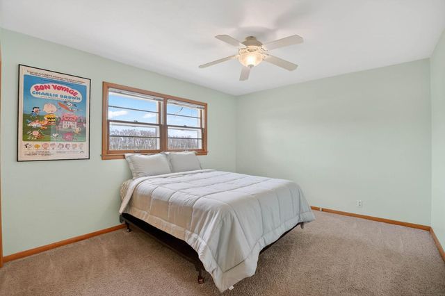 5839 Foulk Road, Waterloo, IA 50702