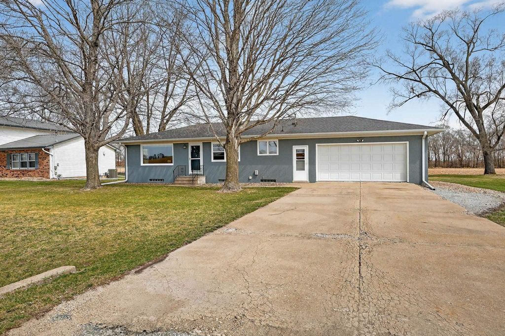 5839 Foulk Road, Waterloo, IA 50702