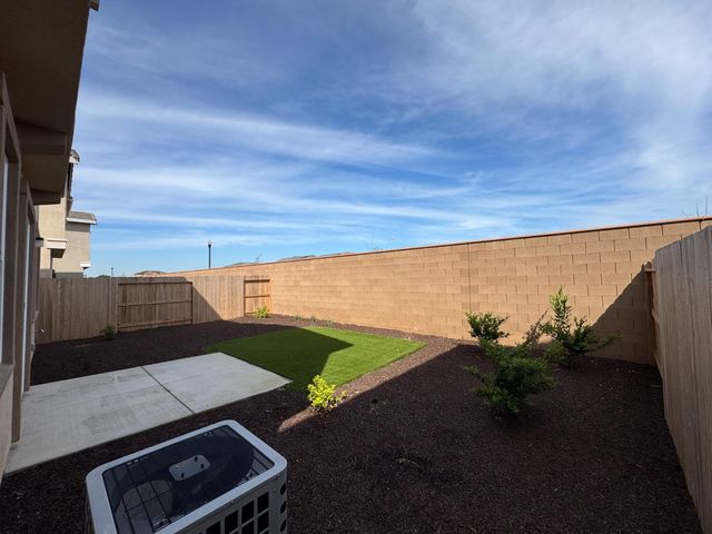 8524 Anker Way, Elk Grove, CA 95757