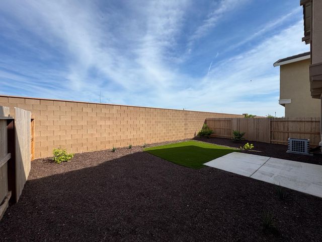 8524 Anker Way, Elk Grove, CA 95757