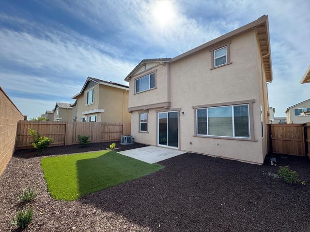 8524 Anker Way, Elk Grove, CA 95757