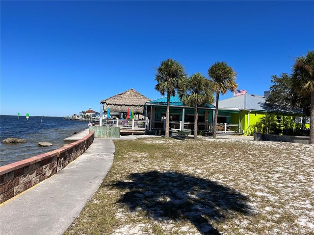 7407 UNIVERSITY DRIVE, Hudson, FL 34667