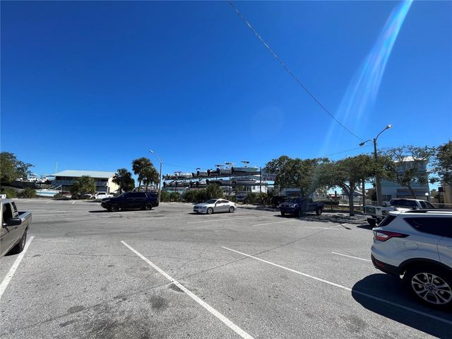 7407 UNIVERSITY DRIVE, Hudson, FL 34667