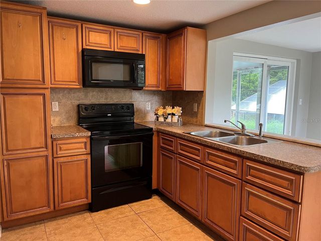 7407 UNIVERSITY DRIVE, Hudson, FL 34667
