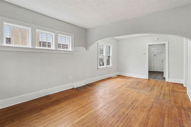 570 E Dale Avenue, Muskegon, MI 49442