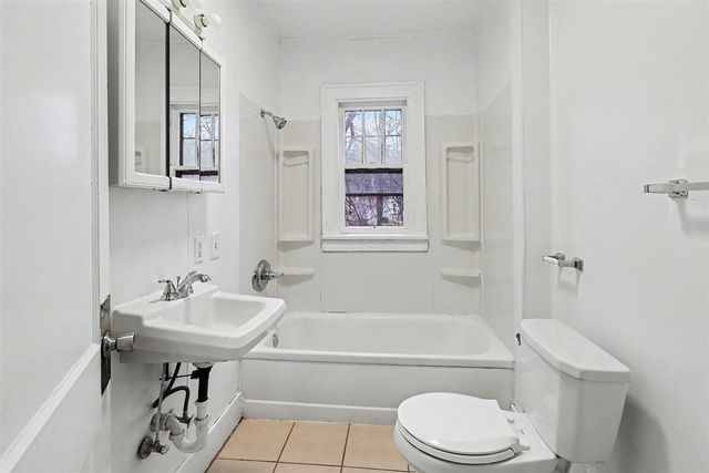 570 E Dale Avenue, Muskegon, MI 49442