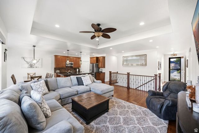 1402 E 5550 S, South Ogden, UT 84403