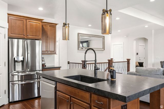 1402 E 5550 S, South Ogden, UT 84403