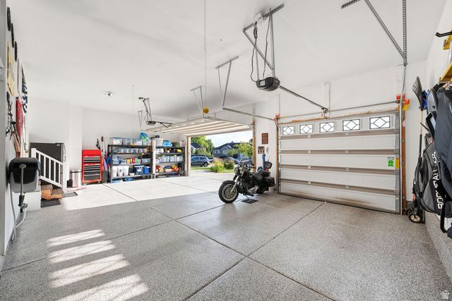 1402 E 5550 S, South Ogden, UT 84403