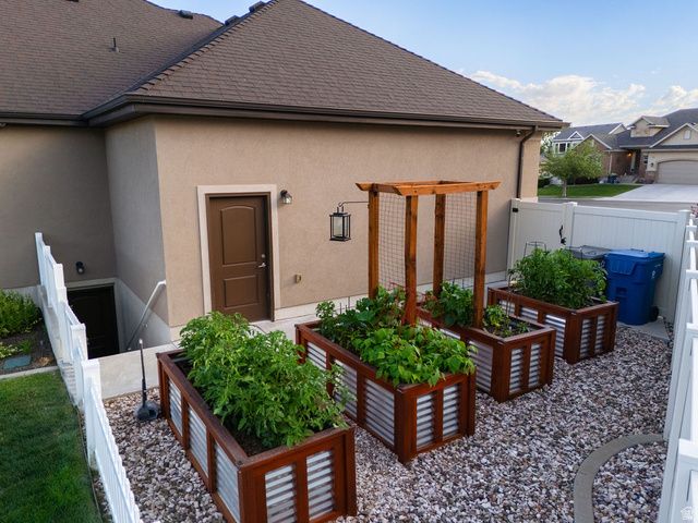 1402 E 5550 S, South Ogden, UT 84403