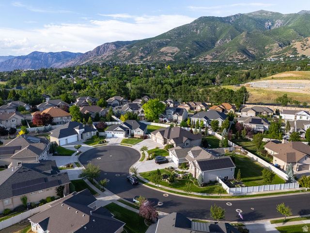 1402 E 5550 S, South Ogden, UT 84403