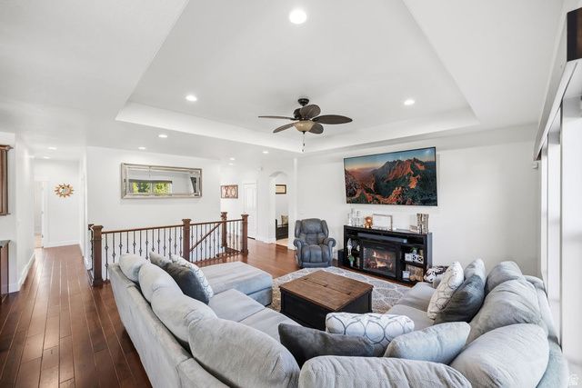 1402 E 5550 S, South Ogden, UT 84403