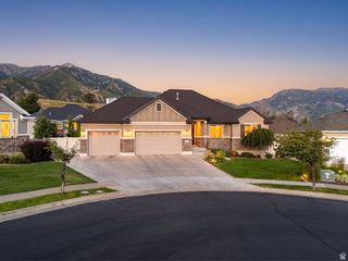 1402 E 5550 S, South Ogden, UT 84403