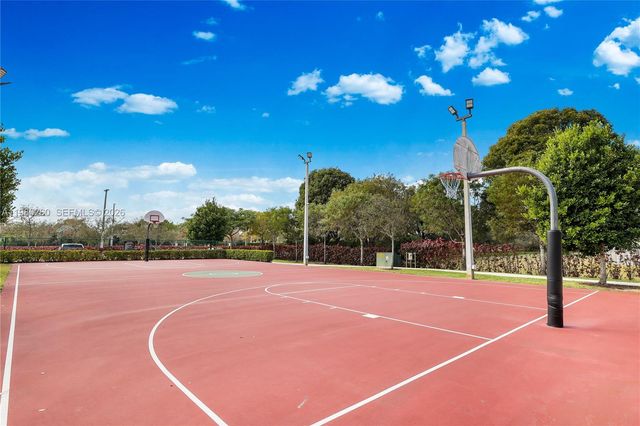 8800 NW 97th Ave 207, Doral, FL 33178