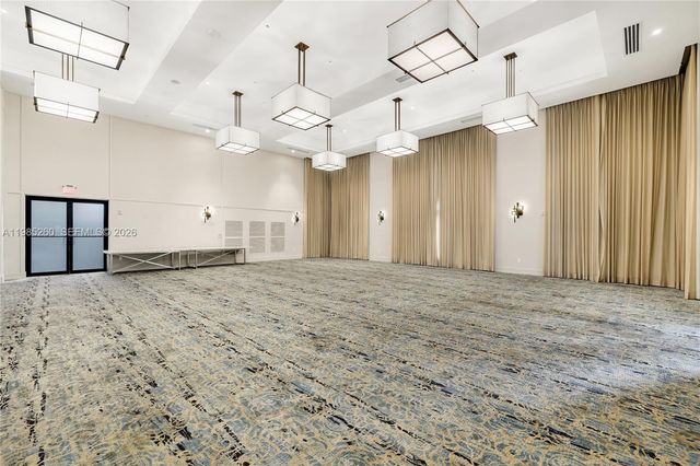 8800 NW 97th Ave 207, Doral, FL 33178