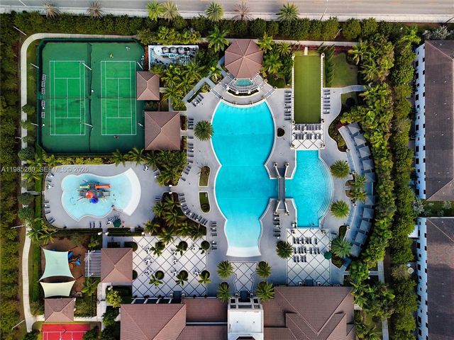 8800 NW 97th Ave 207, Doral, FL 33178