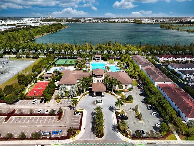 8800 NW 97th Ave 207, Doral, FL 33178