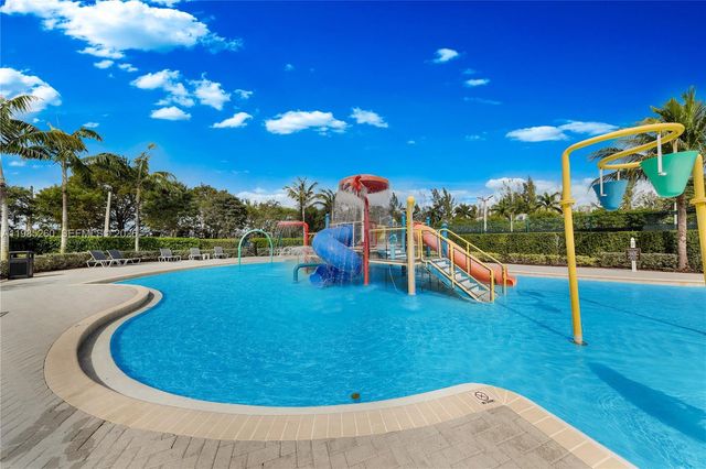 8800 NW 97th Ave 207, Doral, FL 33178