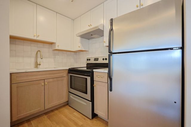4 Tara Dr 9, Weymouth, MA 02188