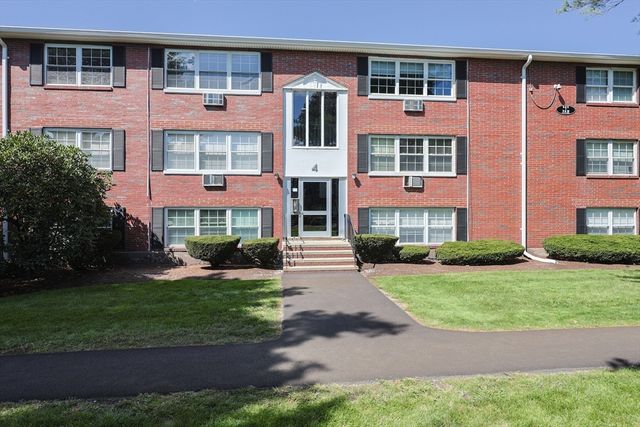 4 Tara Dr 9, Weymouth, MA 02188