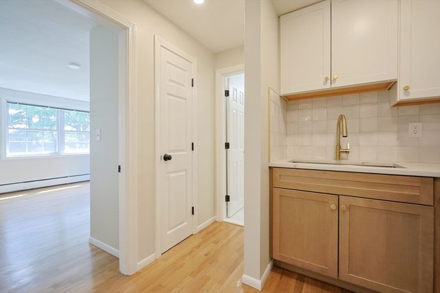 4 Tara Dr 9, Weymouth, MA 02188