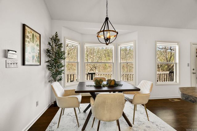 10700 Bainbridge Dr Drive, Little Rock, AR 72212