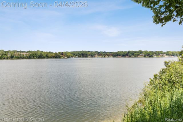 12881 NAUTICA Drive, Van Buren Charter Township, MI 48111