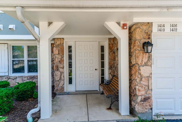1410 Clairmont Court 217, Vernon Hills, IL 60061