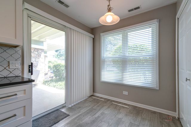 1410 Clairmont Court 217, Vernon Hills, IL 60061