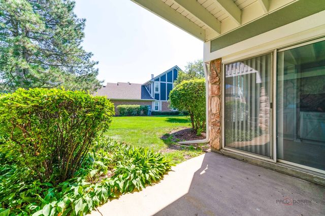 1410 Clairmont Court 217, Vernon Hills, IL 60061