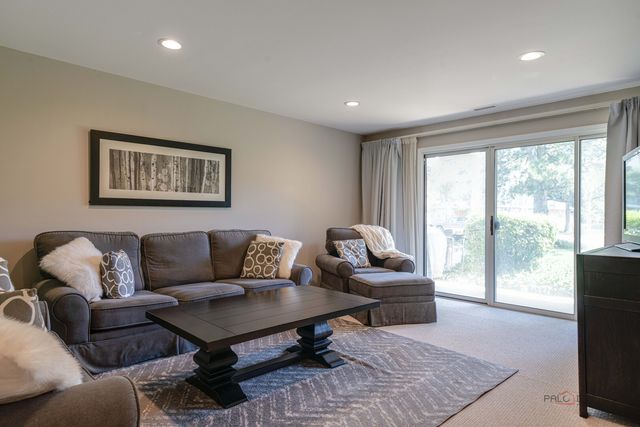 1410 Clairmont Court 217, Vernon Hills, IL 60061
