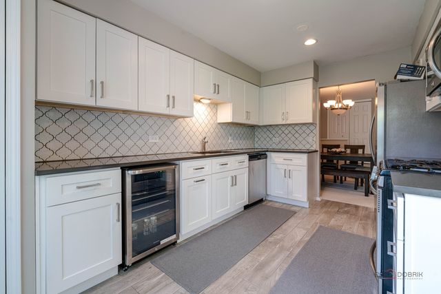 1410 Clairmont Court 217, Vernon Hills, IL 60061
