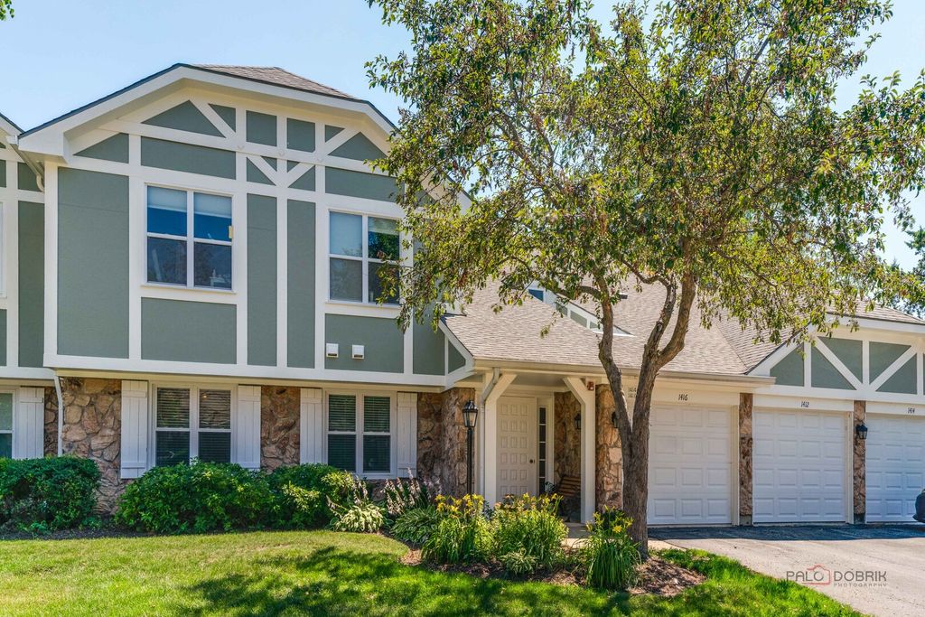 1410 Clairmont Court 217, Vernon Hills, IL 60061