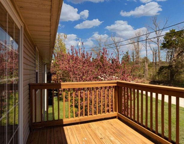 141 Knowledge Avenue C, Branson, MO 65616