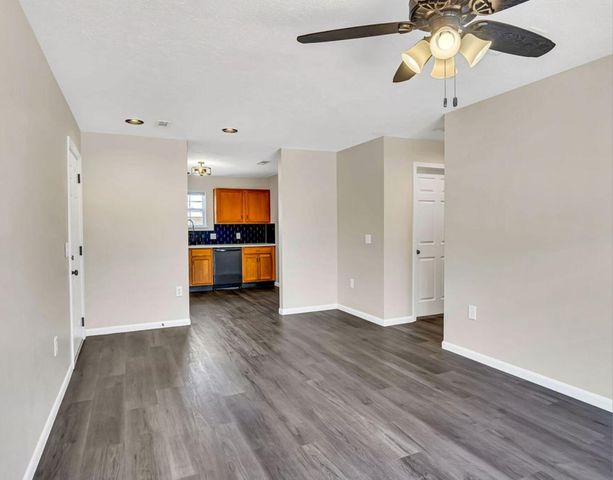 141 Knowledge Avenue C, Branson, MO 65616