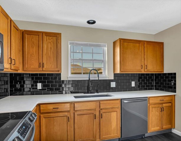 141 Knowledge Avenue C, Branson, MO 65616