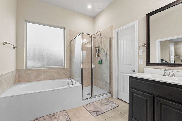 8949 Jewel Flower Drive, Fort Worth, TX 76131