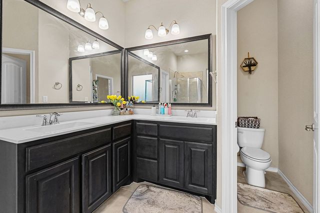 8949 Jewel Flower Drive, Fort Worth, TX 76131