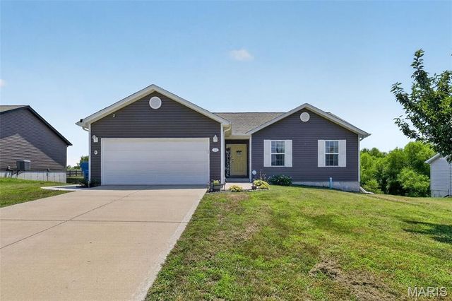 14 Cayden Roger Drive, Winfield, MO 63389