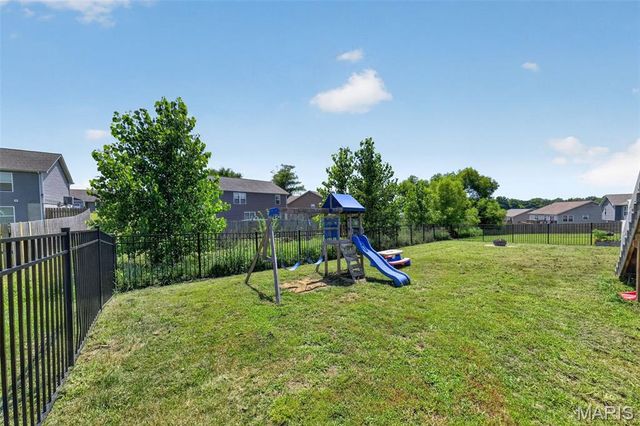 14 Cayden Roger Drive, Winfield, MO 63389